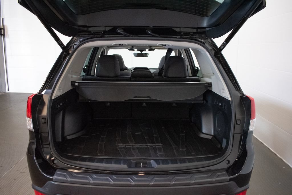 Used 2023 Subaru Forester Limited AWD/4WD image 26
