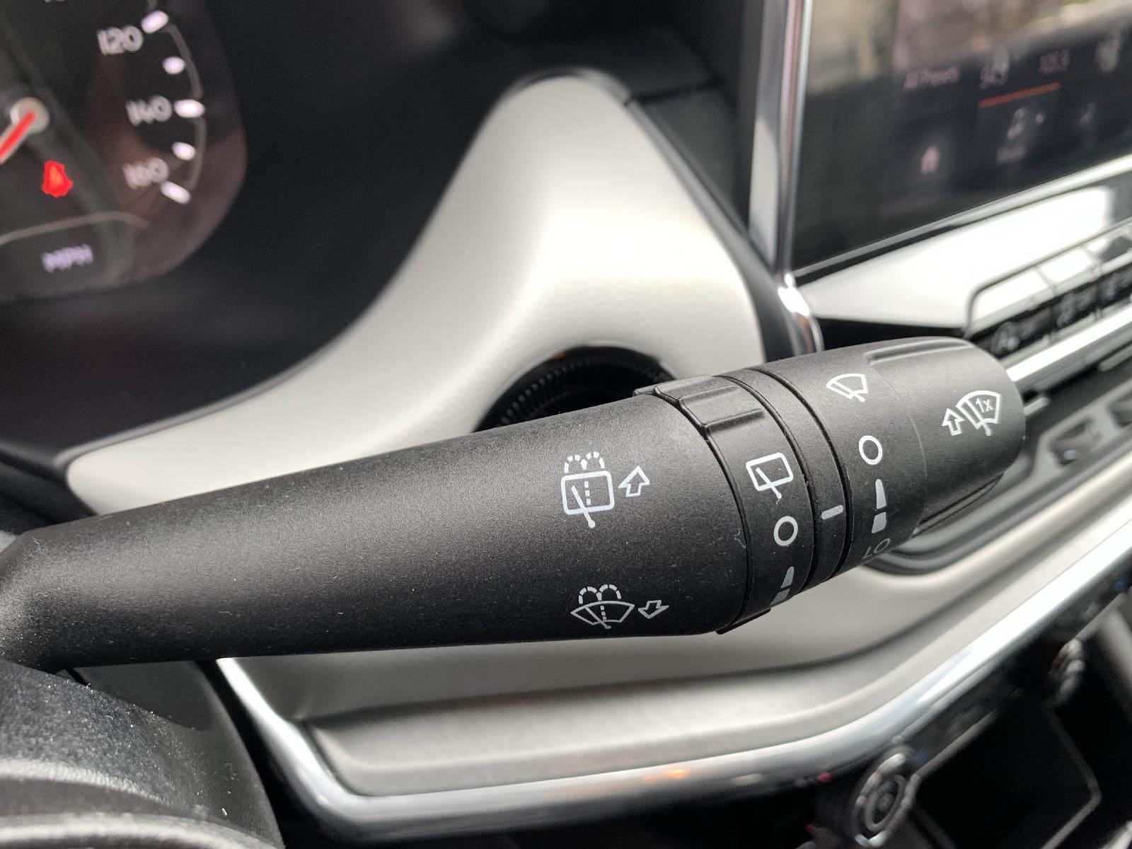 Used 2023 Jeep Compass Limited image 16