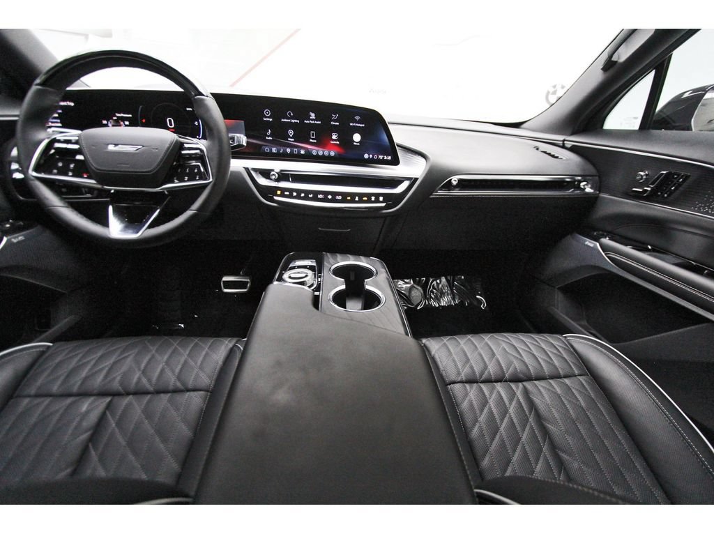 Used 2026 Cadillac Lyriq V w/ Exterior Carbon Fiber Package AWD/4WD image 7