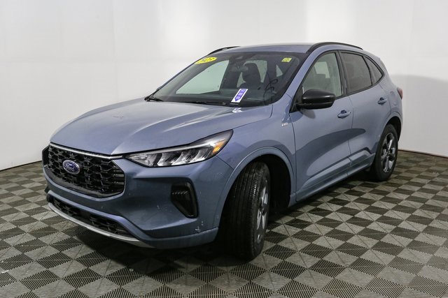 Used 2023 Ford Escape ST-Line w/ Tech Pack #1 image 5