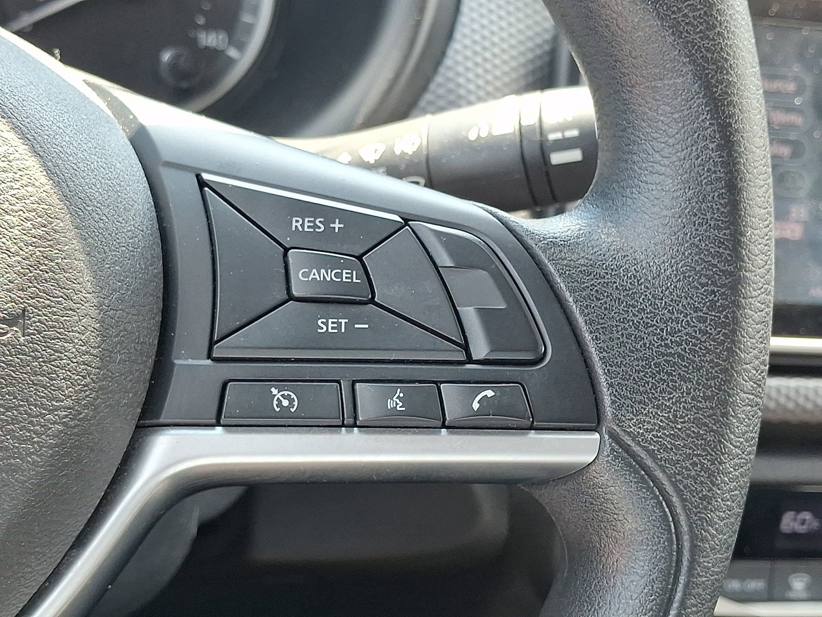 Used 2019 Nissan Kicks SV FWD image 22