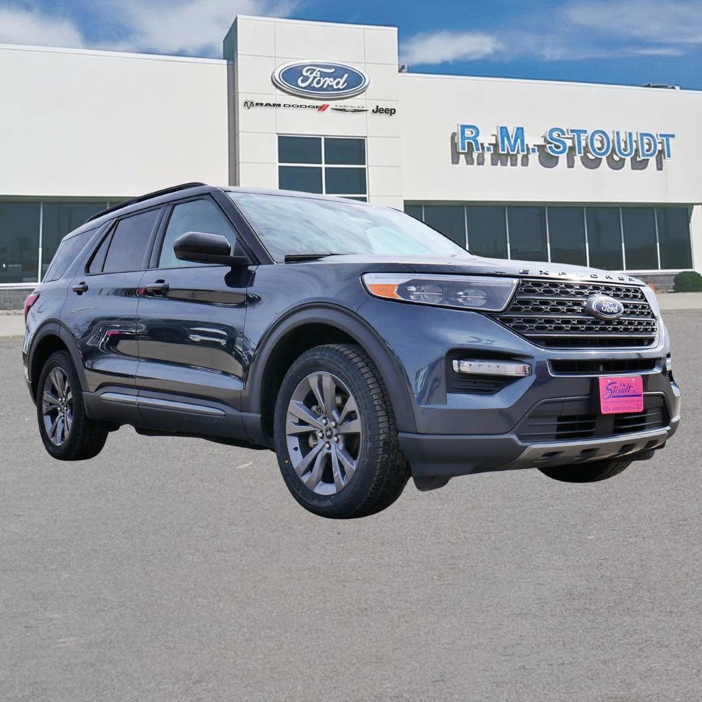 Used 2023 Ford Explorer XLT w/ Equipment Group 202A image 13