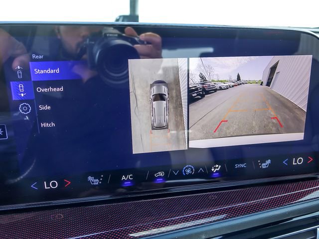 New 2026 Chevrolet Traverse Z71 w/ Driver Confidence Package AWD/4WD image 28