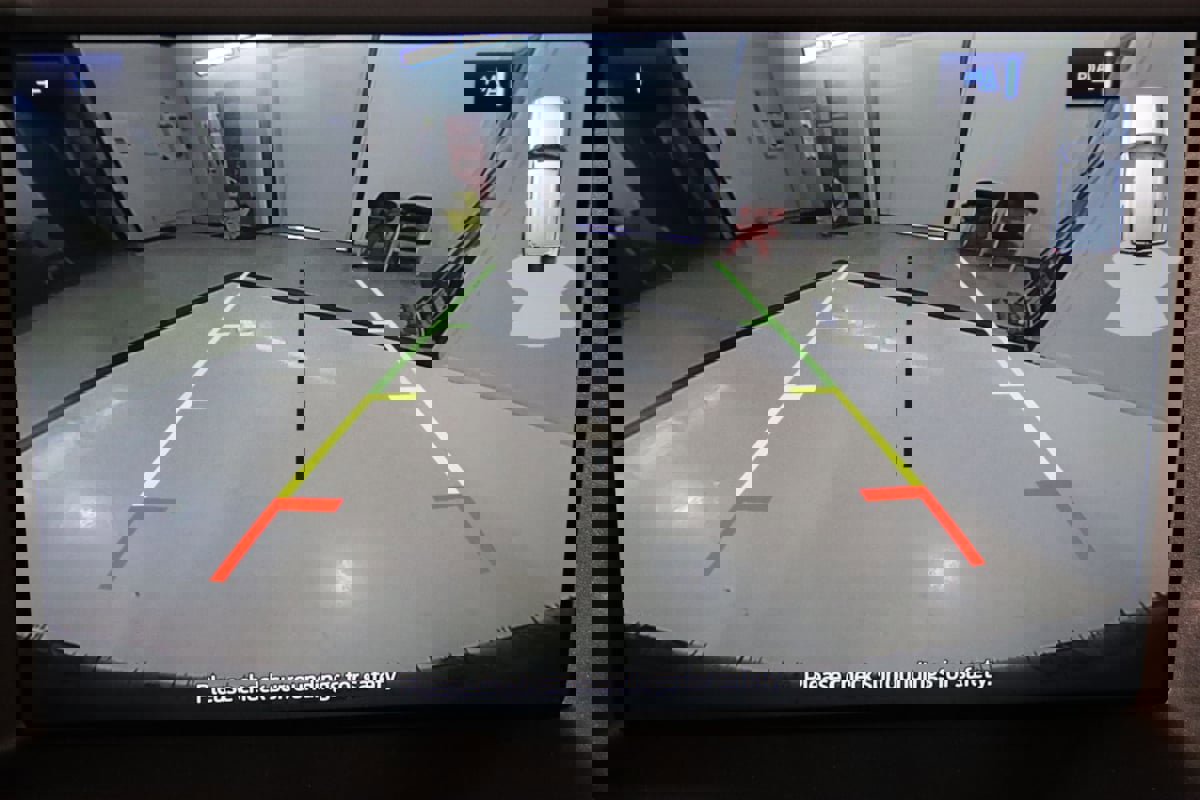 Used 2024 Ford Bronco Everglades image 24