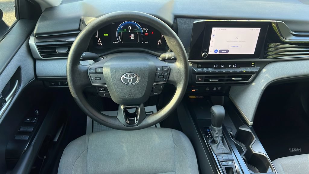 Used 2025 Toyota Camry LE FWD image 11