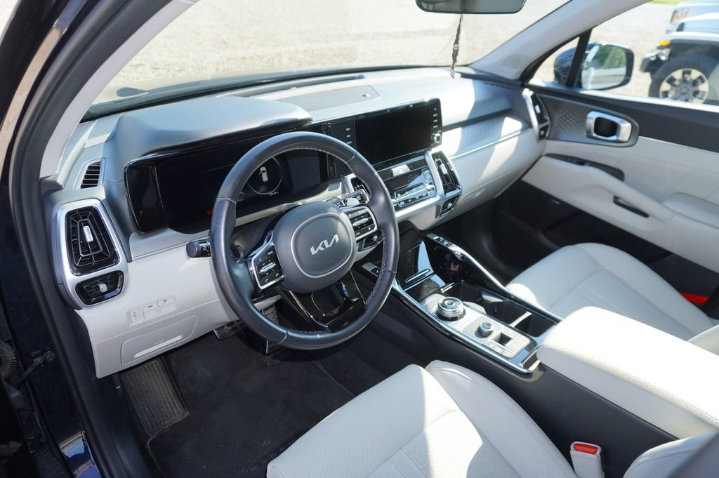 Used 2023 Kia Sorento SX Prestige AWD/4WD image 3
