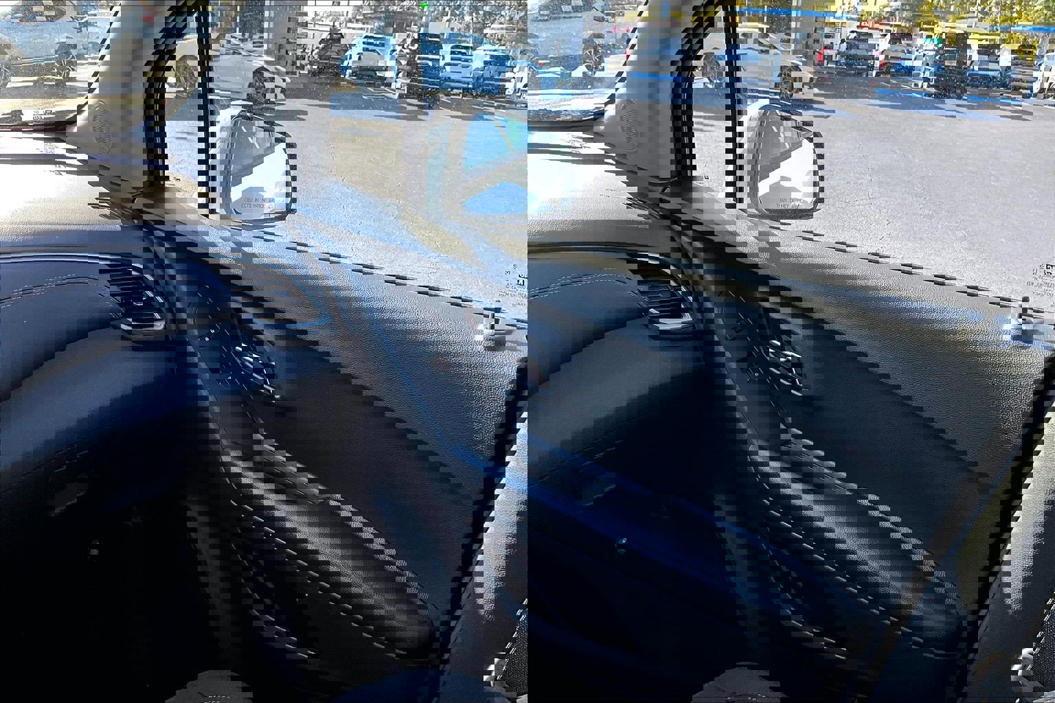 Certified 2022 Chevrolet Trax LS w/ Tint and Cruise Package image 14