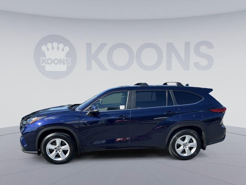 Used 2023 Toyota Highlander L AWD/4WD image 2