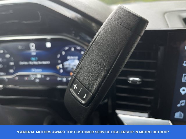 Used 2024 Chevrolet Silverado 1500 LT AWD/4WD image 17