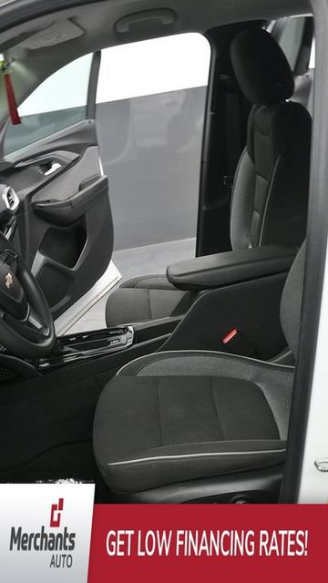 Used 2023 Chevrolet TrailBlazer LT w/ Convenience Package FWD image 11