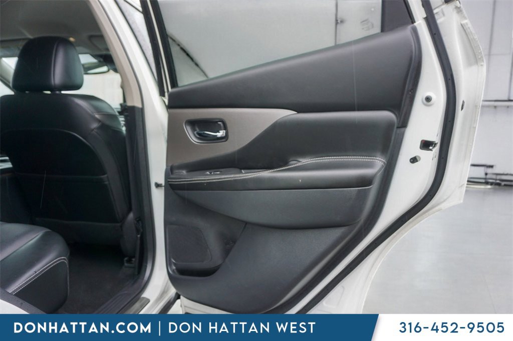 Used 2023 Nissan Murano SL image 25