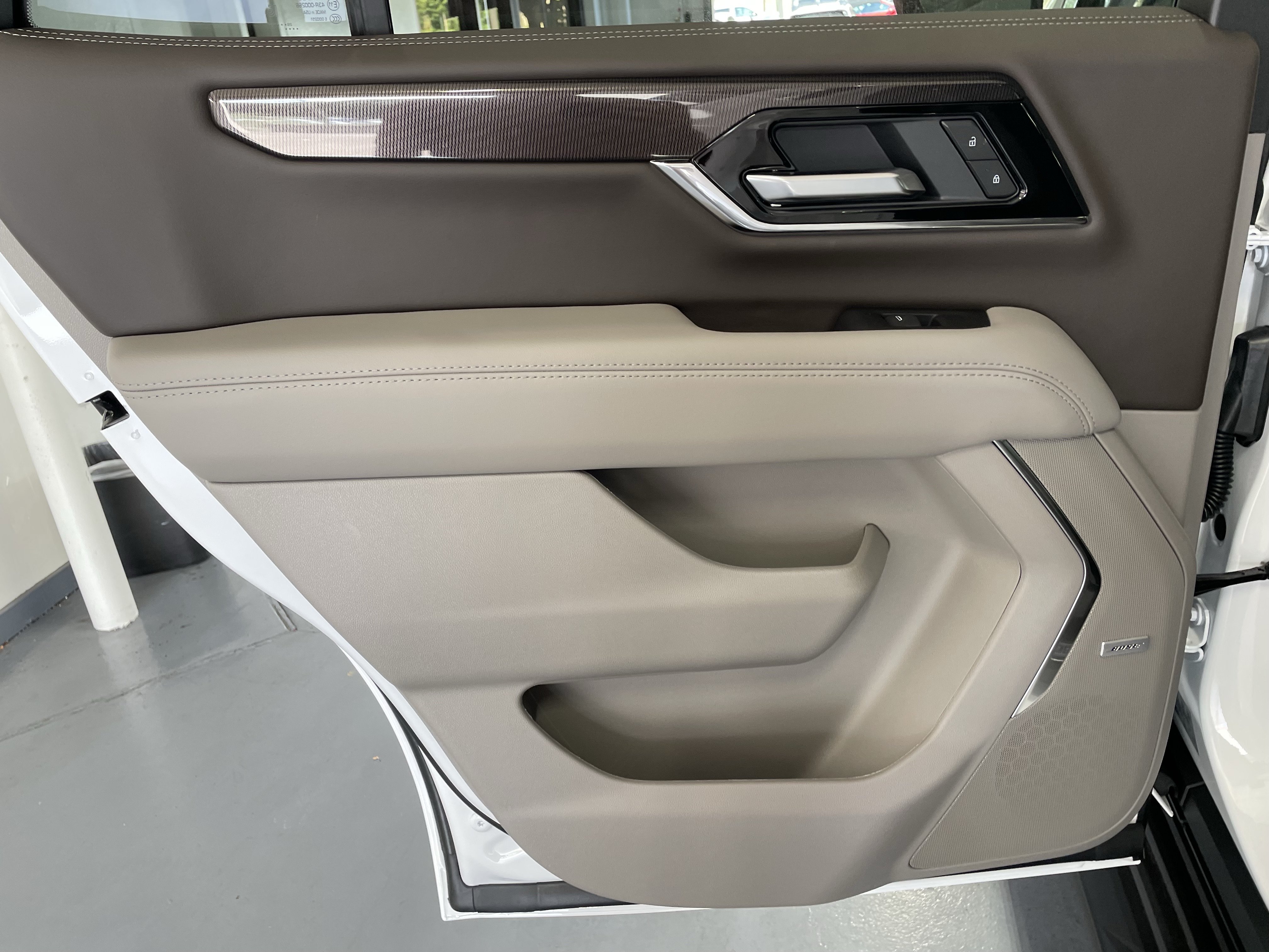 New 2027 GMC Yukon Elevation w/ Elevation Premium Package RWD image 12