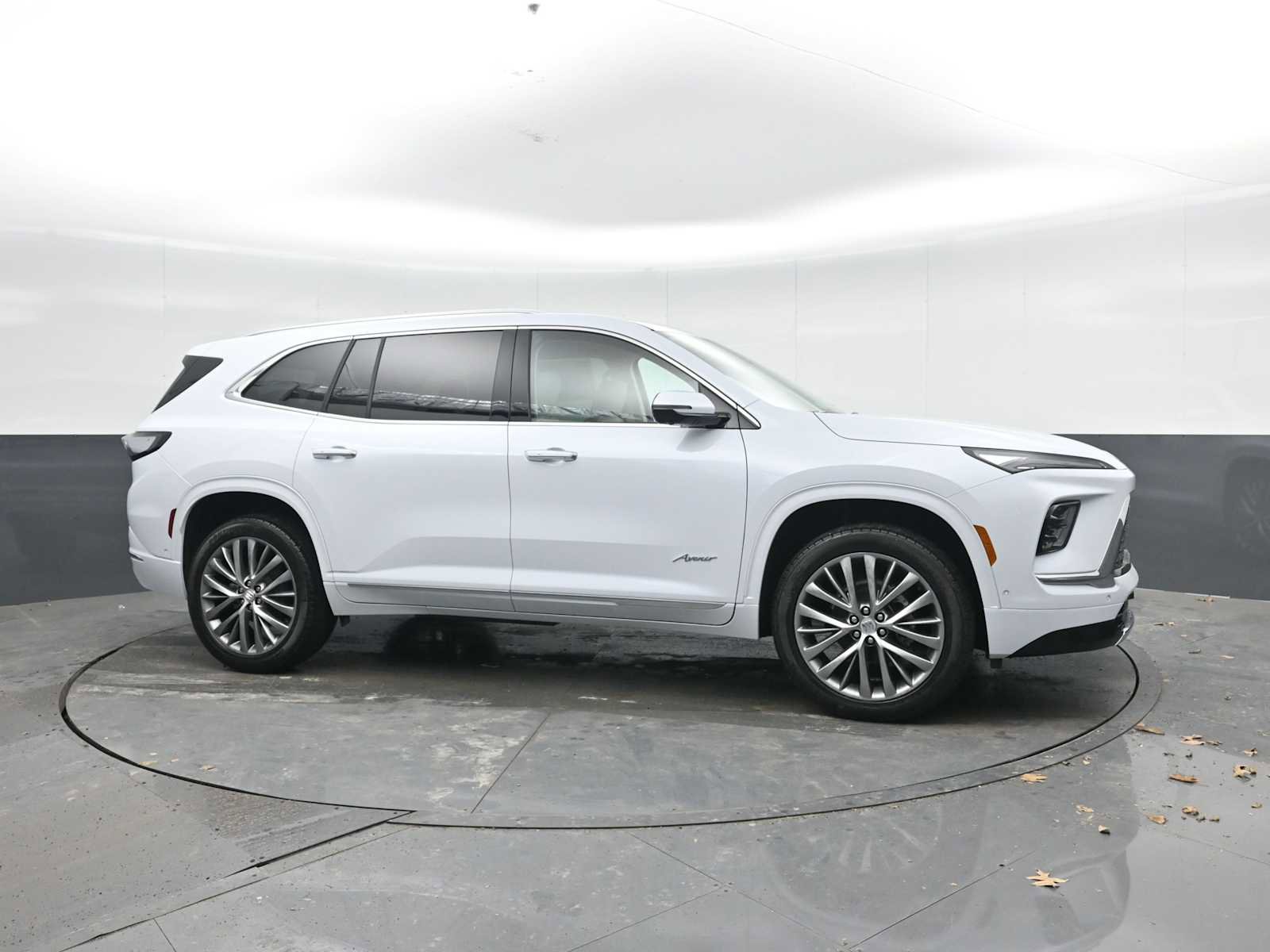 New 2026 Buick Enclave Avenir w/ Super Cruise Package image 9