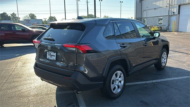 Used 2024 Toyota RAV4 LE image 28