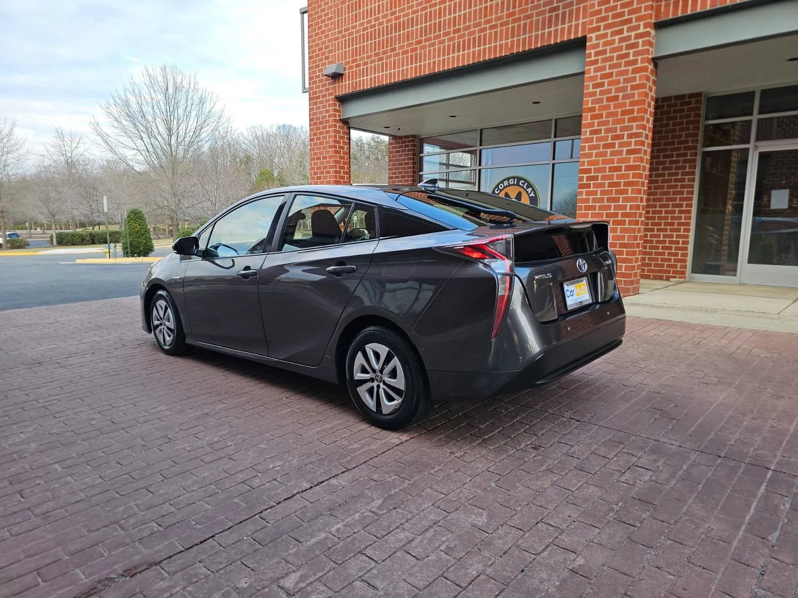 Used 2018 Toyota Prius Two w/ Prius Two Safety Plus Package image 4