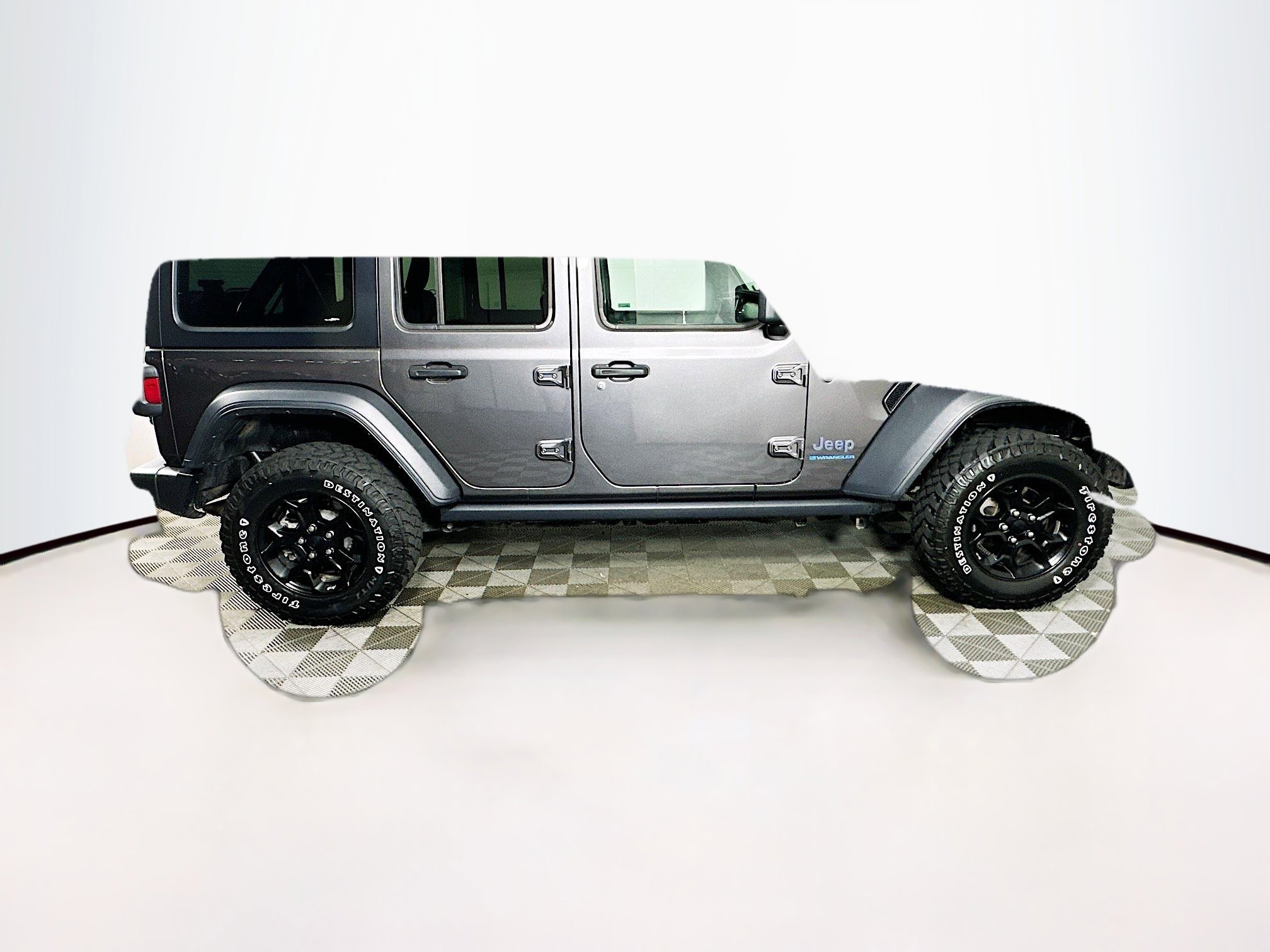 Used 2023 Jeep Wrangler Unlimited w/ Cold Weather Group image 10