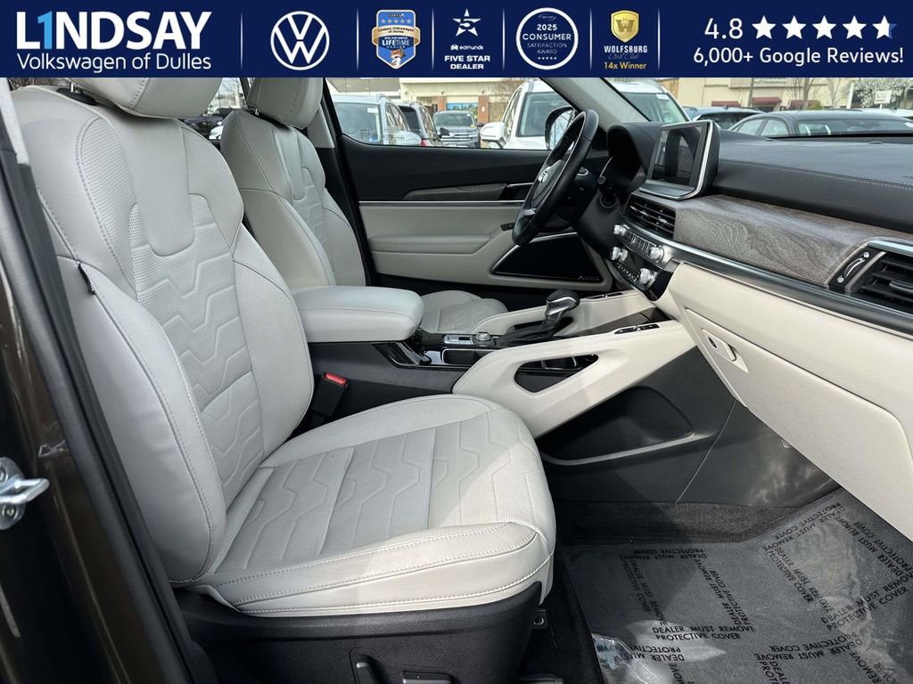 Used 2021 Kia Telluride SX w/ SX Prestige Package image 11