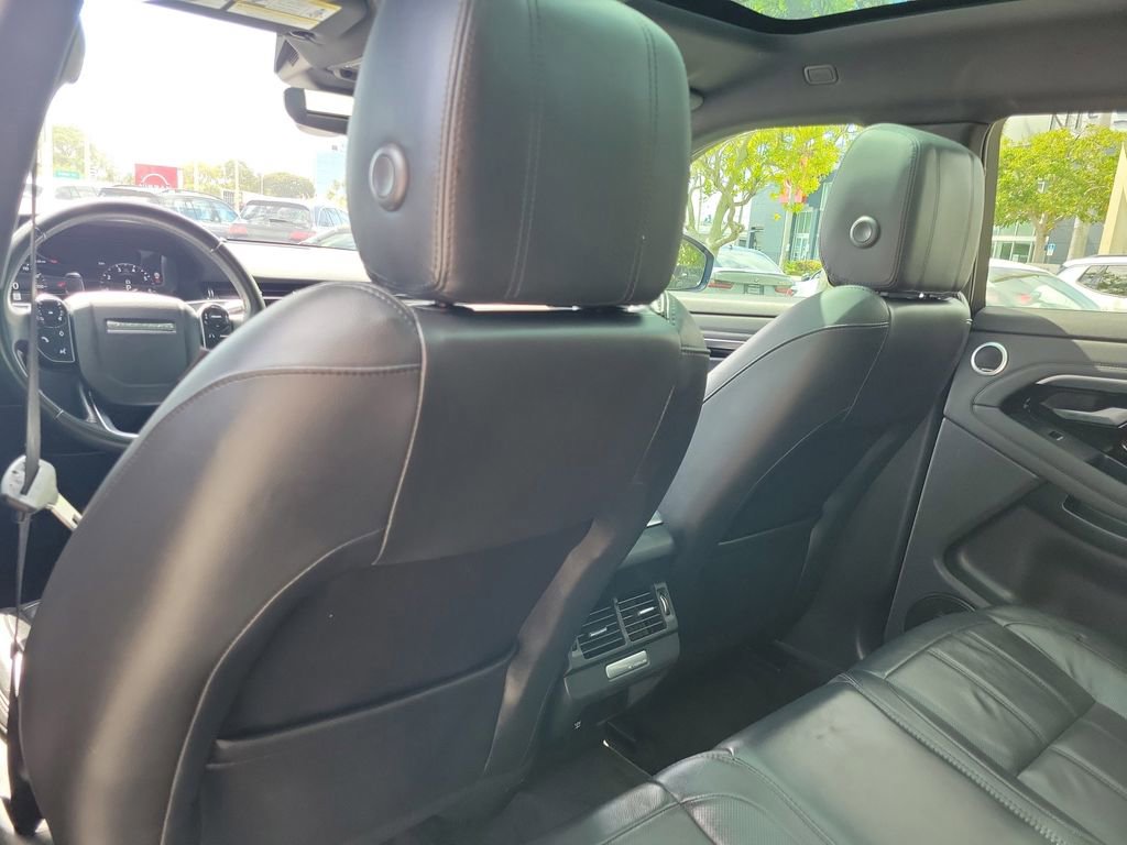 Used 2020 Land Rover Range Rover Evoque SE image 17