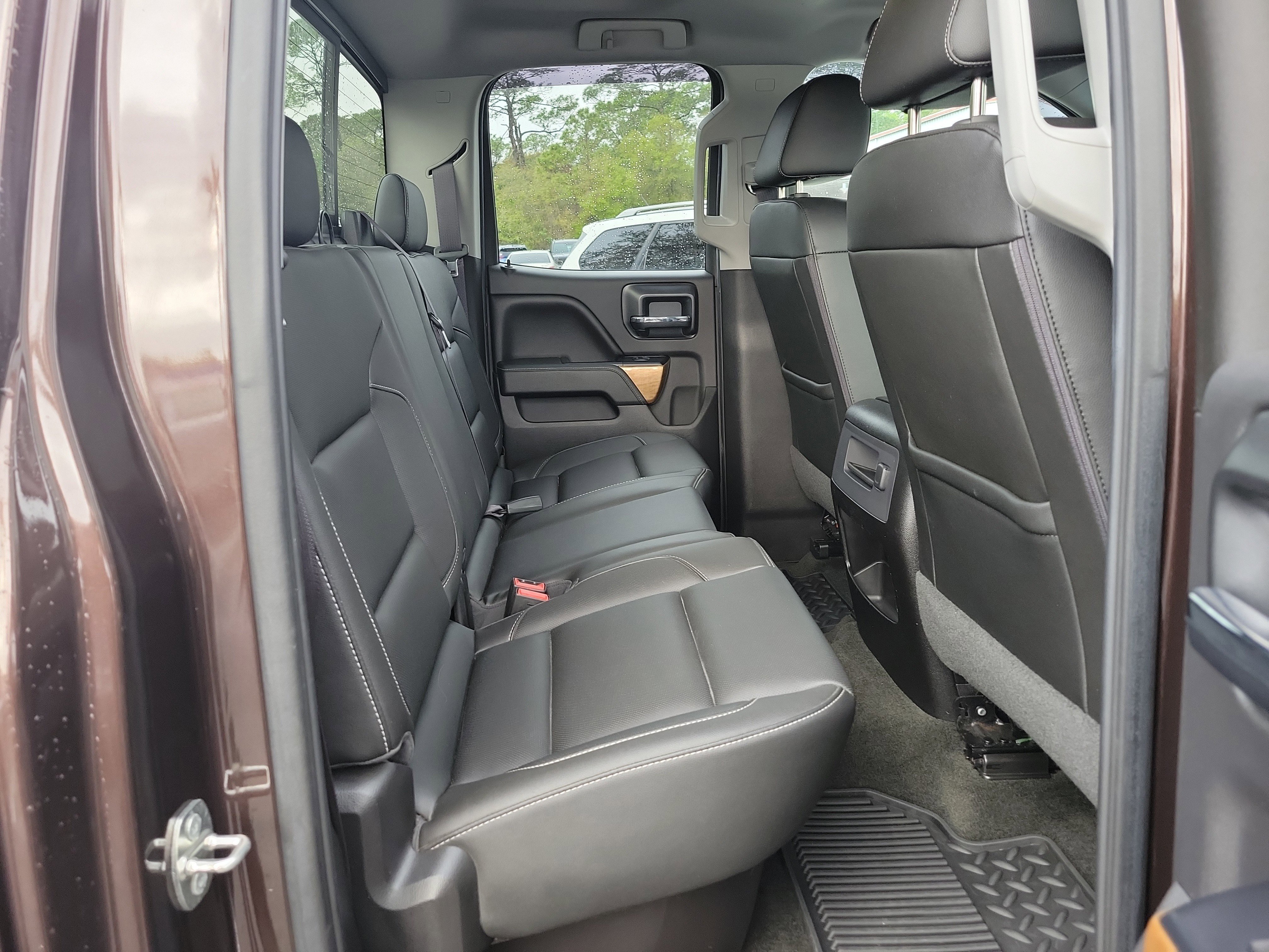 Used 2016 Chevrolet Silverado 2500 LTZ w/ LTZ Plus Package image 13