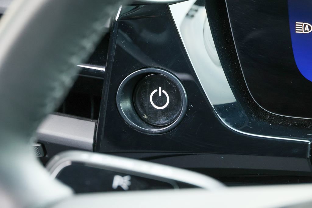 Certified 2025 Porsche Macan 4 Electric image 24