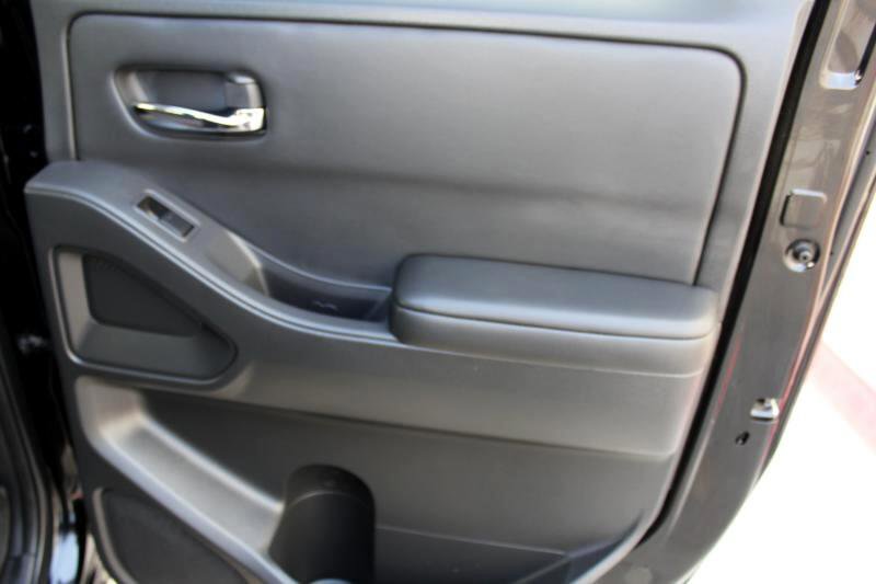 Used 2024 Nissan Frontier SV w/ SV Convenience Package image 15