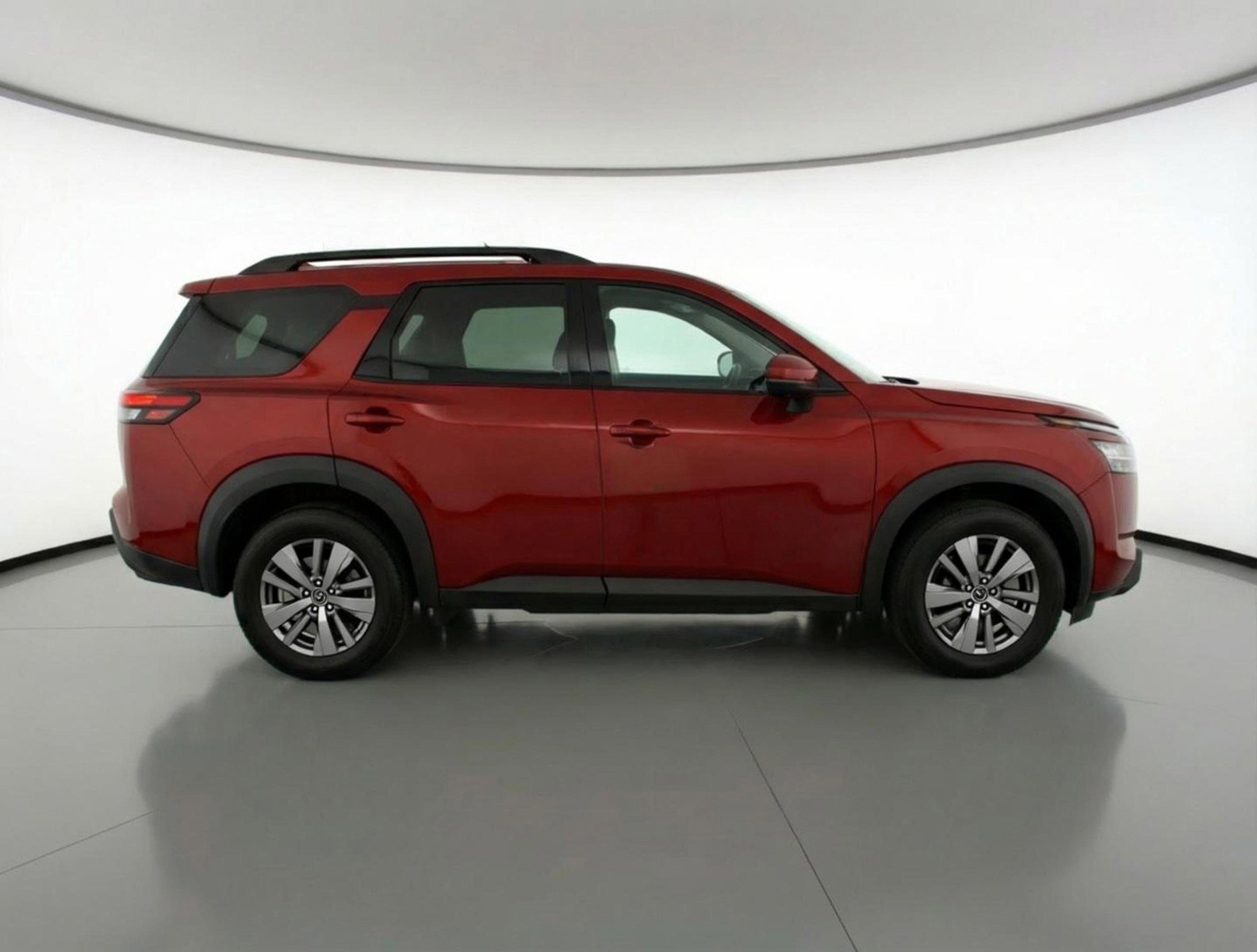 Used 2025 Nissan Pathfinder SV FWD image 11