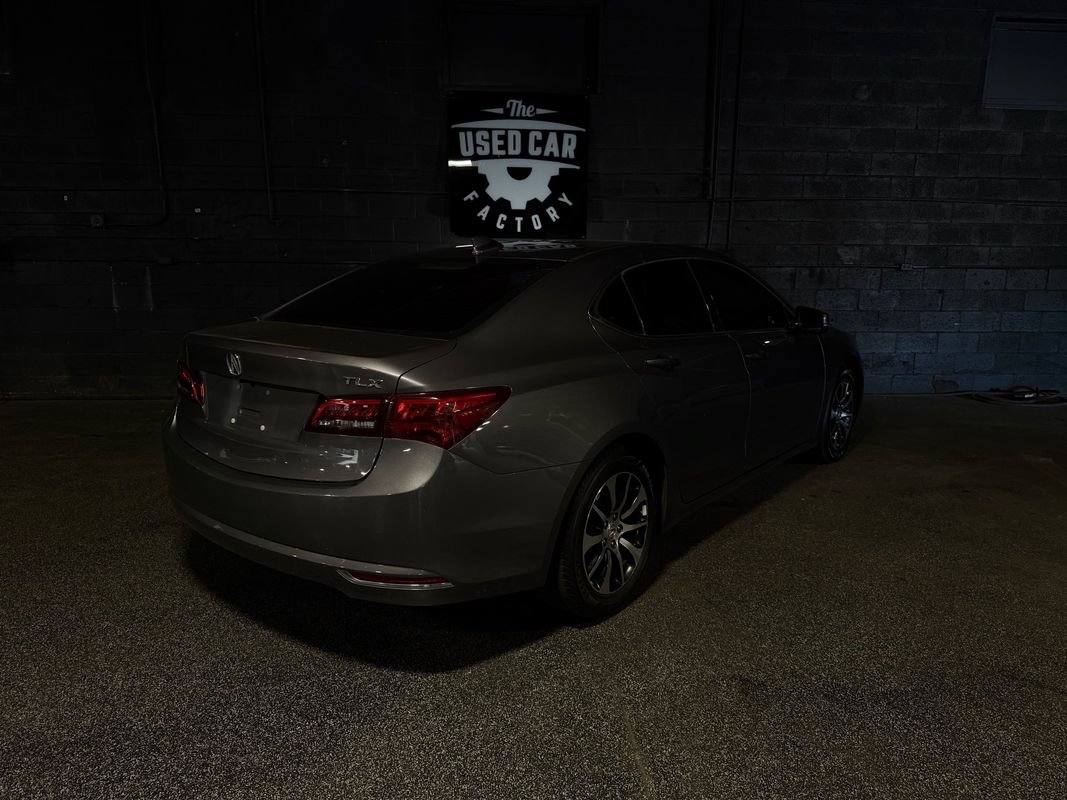 Used 2017 Acura TLX w/ Technology Package FWD image 6