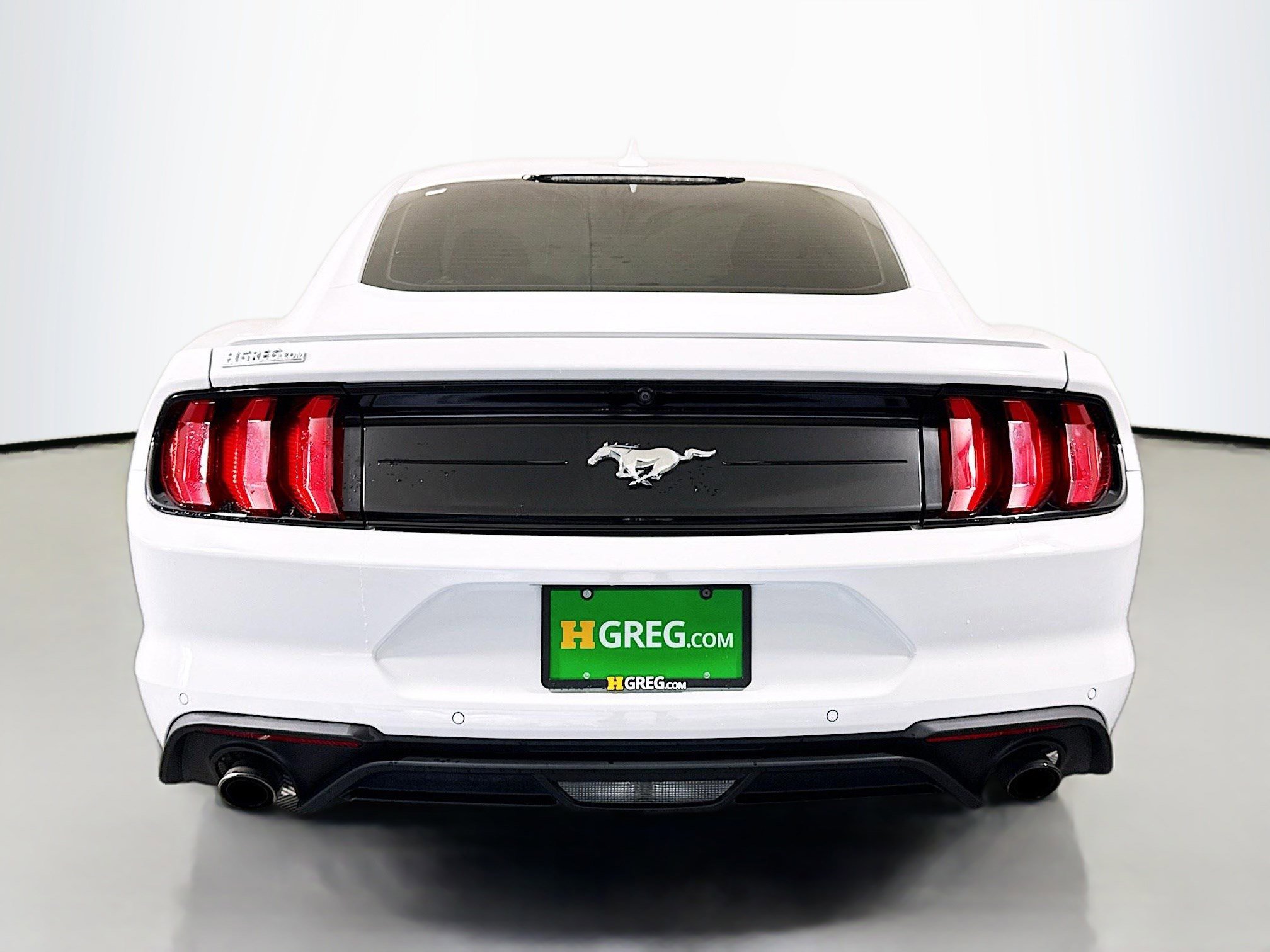 Used 2022 Ford Mustang Premium RWD image 8
