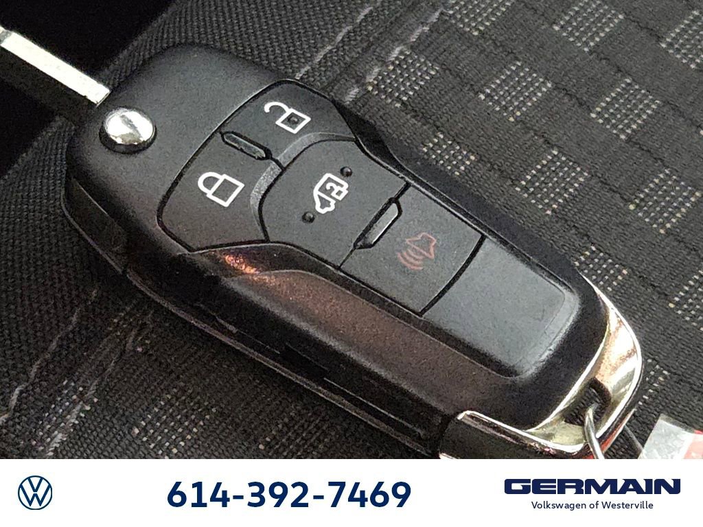 Used 2020 Ford Transit Connect XLT image 30