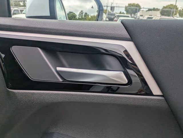 New 2025 Mitsubishi Outlander ES image 33