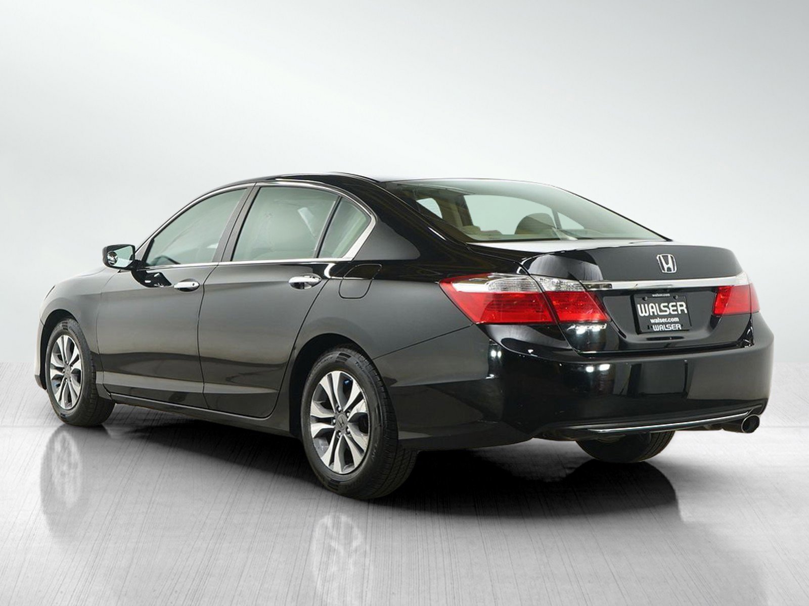 Used 2015 Honda Accord LX image 3