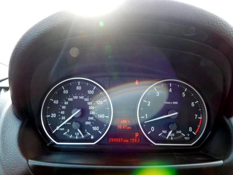 Used 2012 BMW 135i Convertible image 28