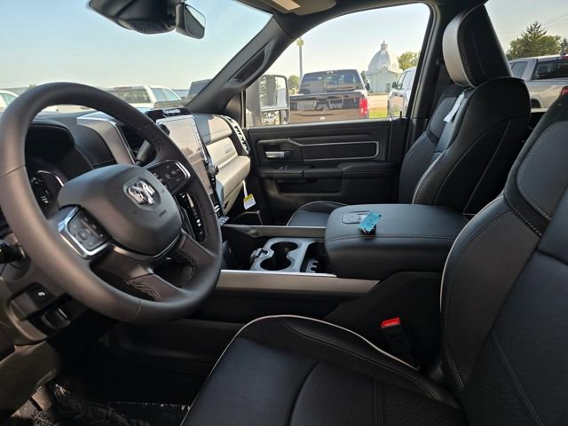 Used 2025 RAM 2500 Laramie w/ Sport Appearance Package AWD/4WD image 9
