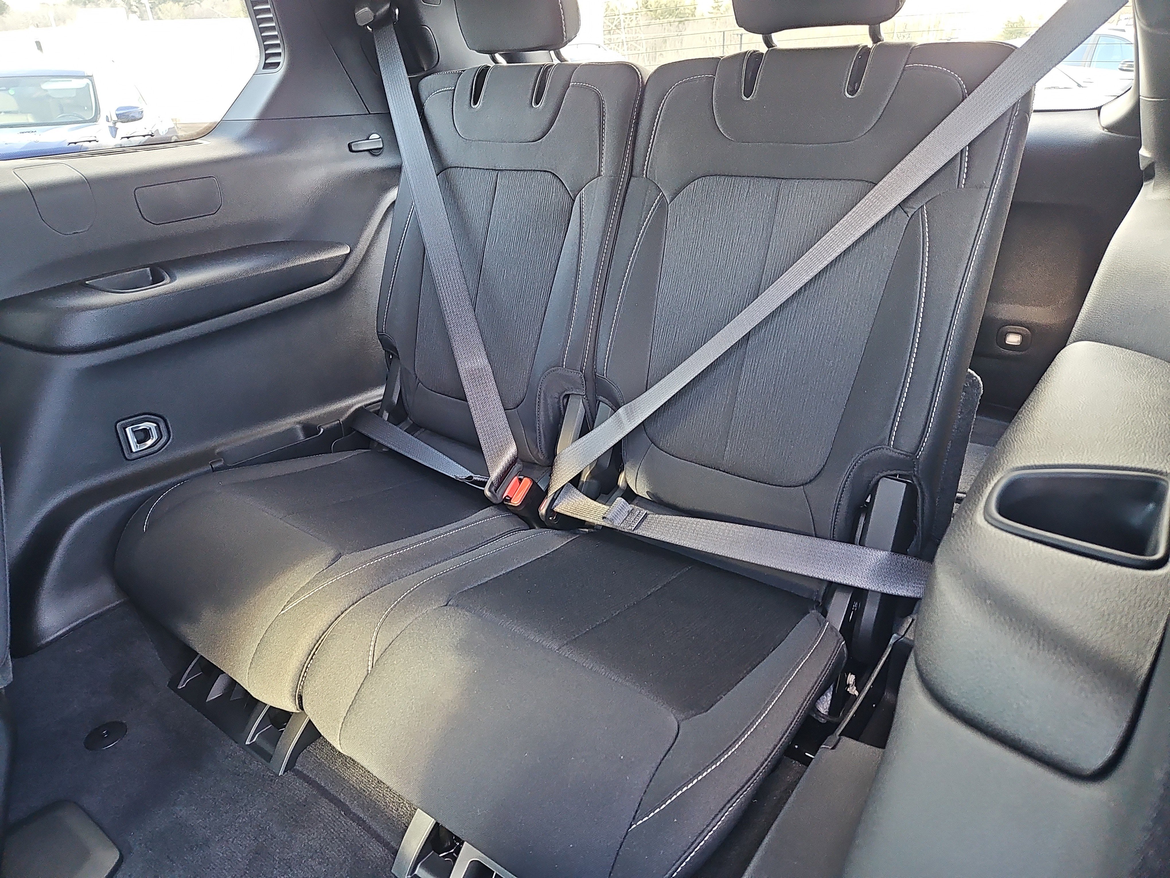 Used 2024 Jeep Grand Cherokee L Laredo w/ Trailer Tow Package image 30