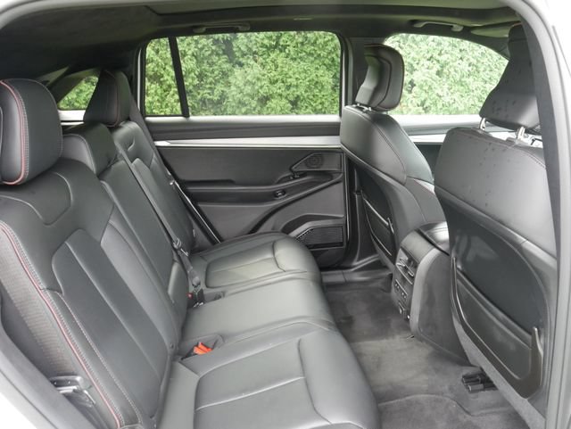Used 2024 Jeep Wagoneer Launch Edition AWD/4WD image 23