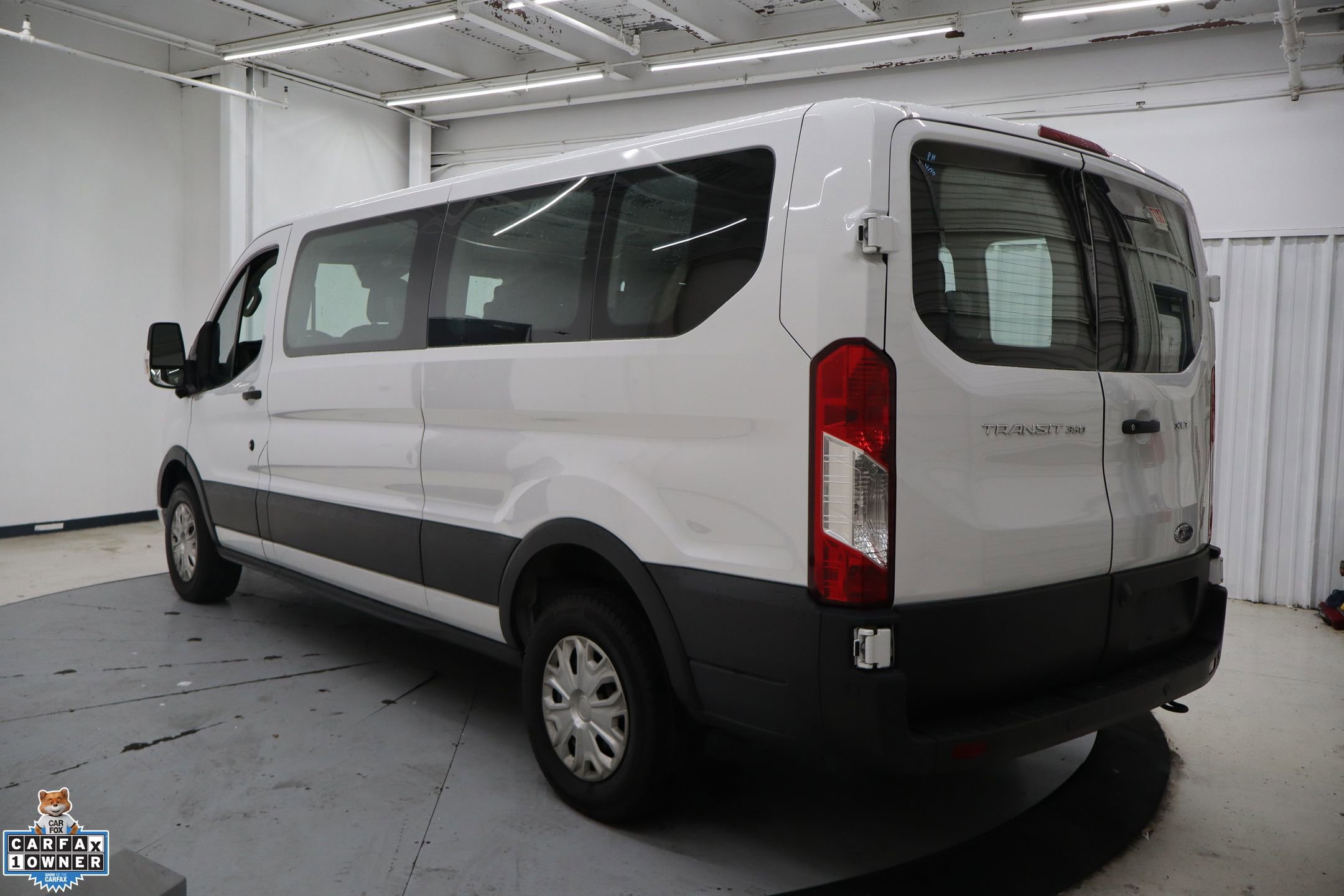 Used 2023 Ford Transit 350 XLT RWD image 6