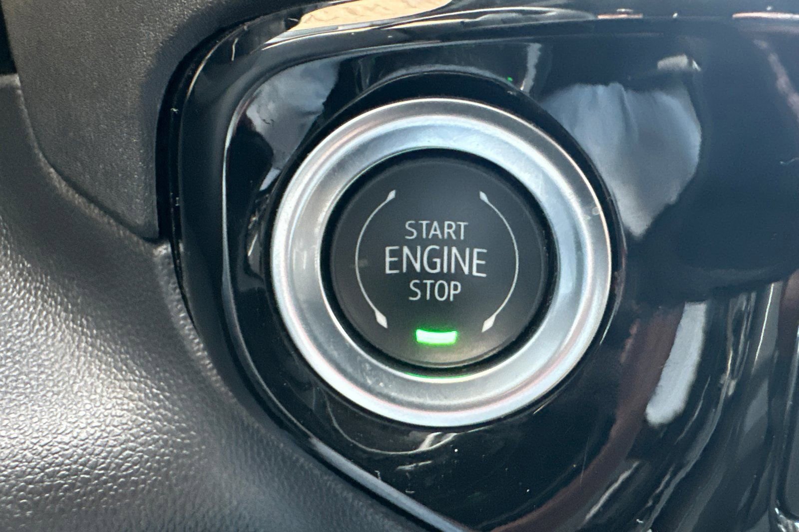 Certified 2025 GMC Sierra 1500 Elevation w/ Preferred Package image 23