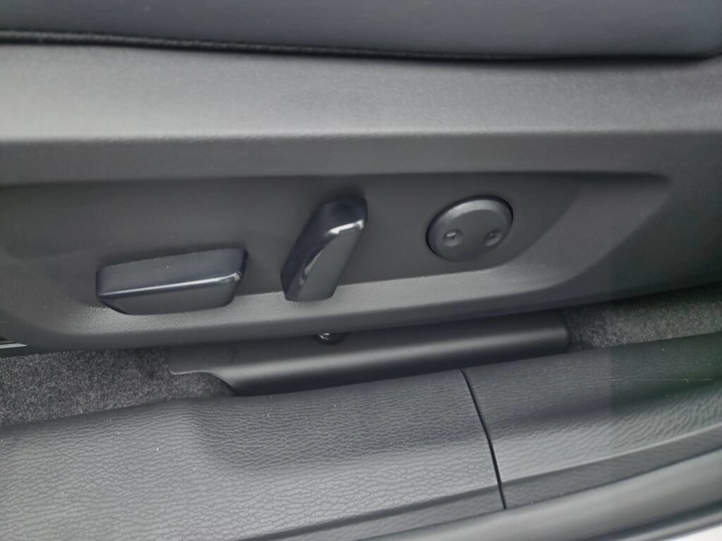 New 2026 Mitsubishi Outlander SE AWD/4WD image 17