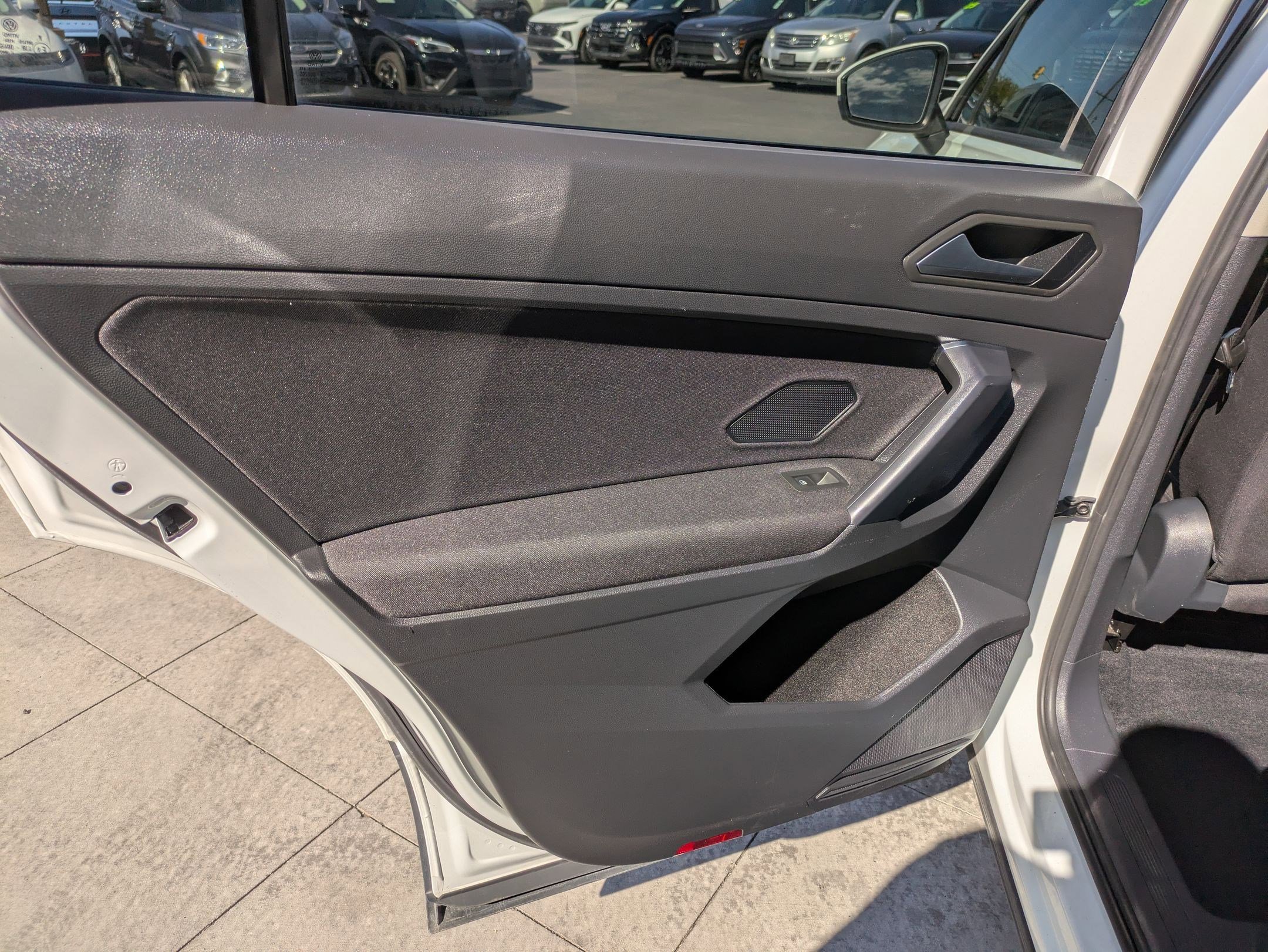 Used 2021 Volkswagen Tiguan S image 30