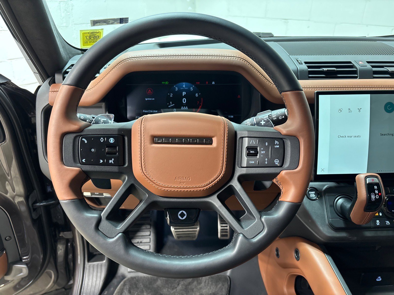 Used 2026 Land Rover Defender 110 X-Dynamic SE AWD/4WD image 19