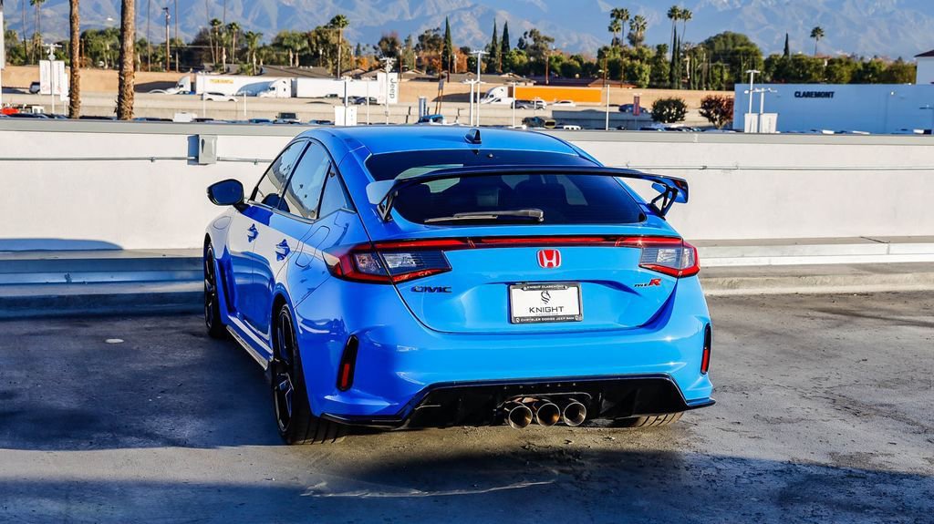 Used 2023 Honda Civic Type R image 7