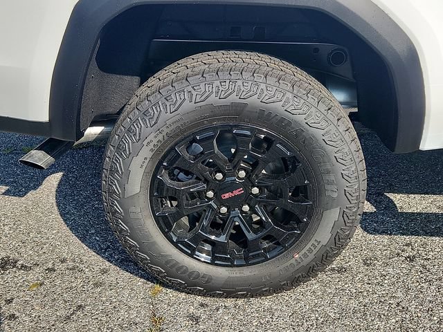 New 2026 GMC Canyon Elevation w/ Convenience Package RWD image 5