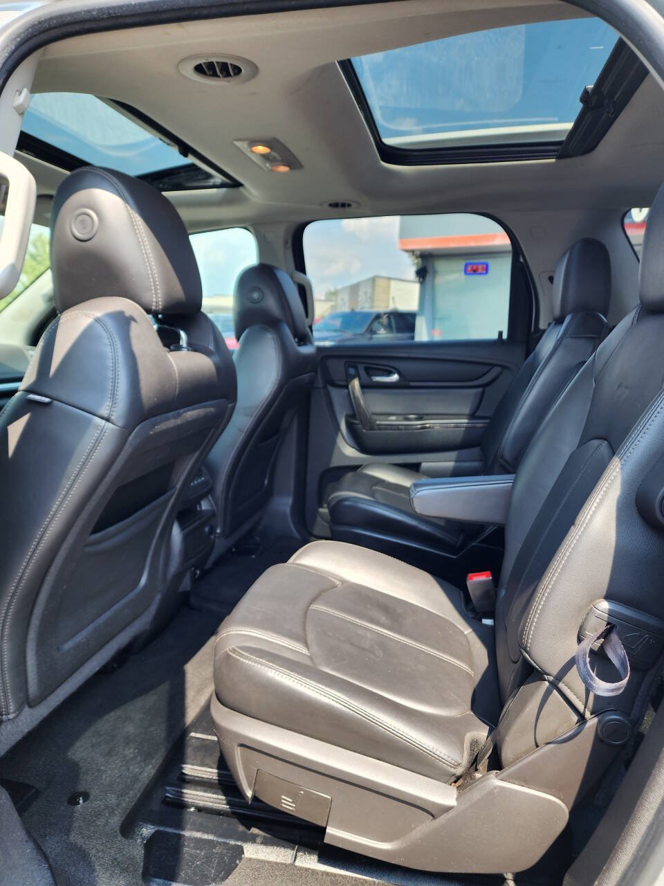 Used 2017 GMC Acadia Limited SLT AWD/4WD image 18