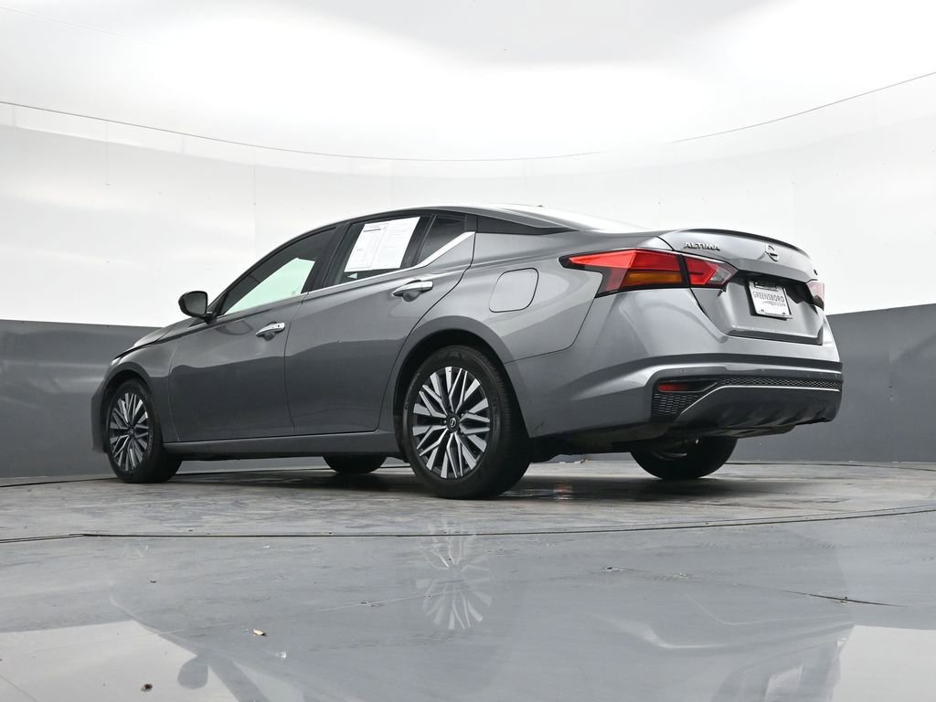 Used 2024 Nissan Altima 2.5 SV image 36