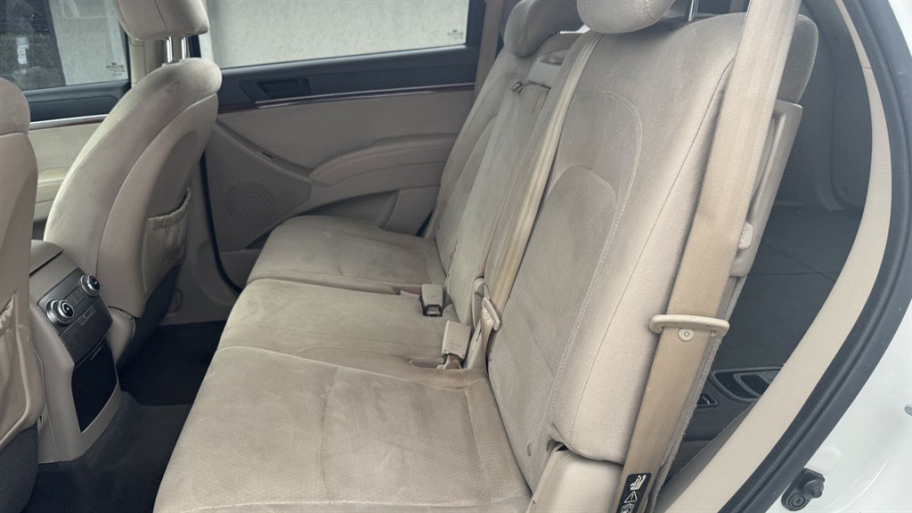Used 2011 Hyundai Veracruz GLS FWD image 9