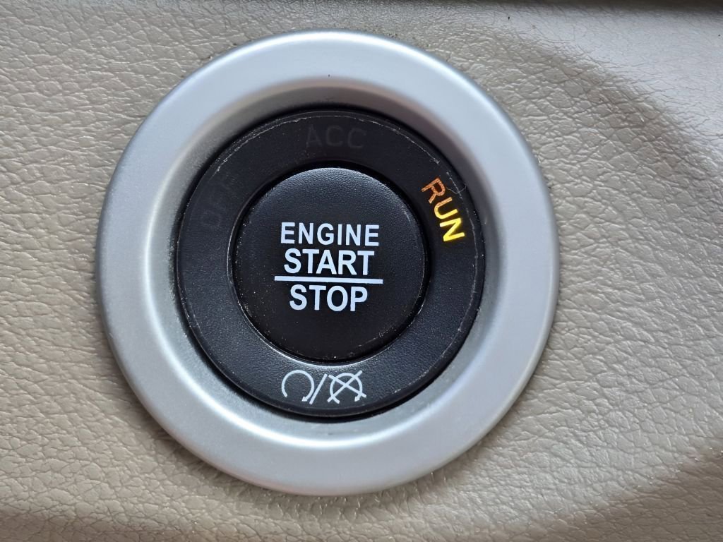 Used 2018 RAM 2500 Laramie w/ Cold Weather Group image 18