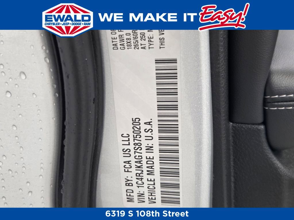 New 2025 Jeep Grand Cherokee L Altitude image 26