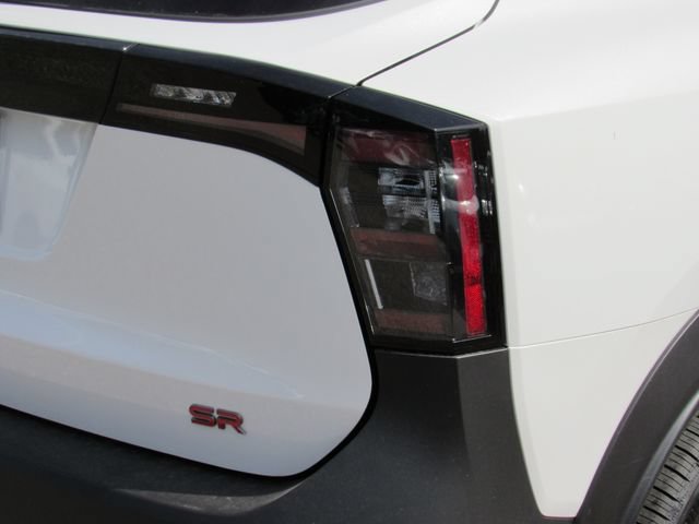 New 2026 Nissan Kicks SR w/ Cold Weather Package FWD image 12