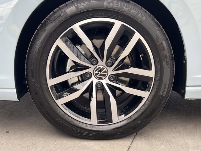 New 2026 Volkswagen Jetta SE FWD image 6