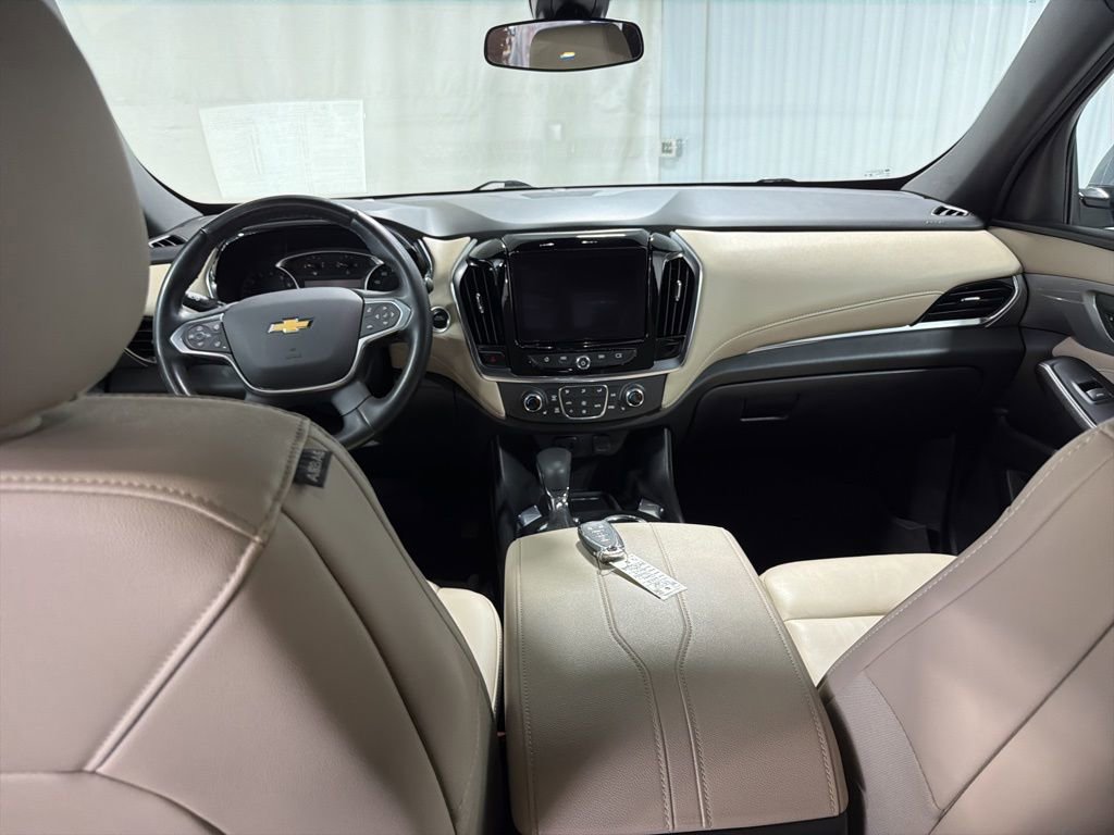 Certified 2023 Chevrolet Traverse LT w/ LPO, Floor Liner Package image 3